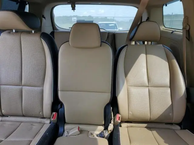 2017 KIA SEDONA LX  