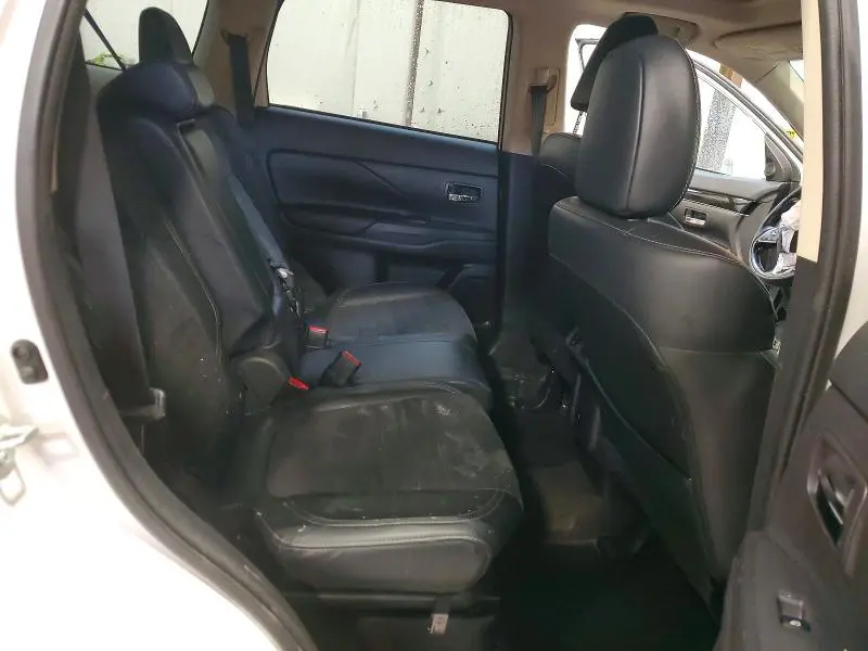 2020 MITSUBISHI OUTLANDER ES  