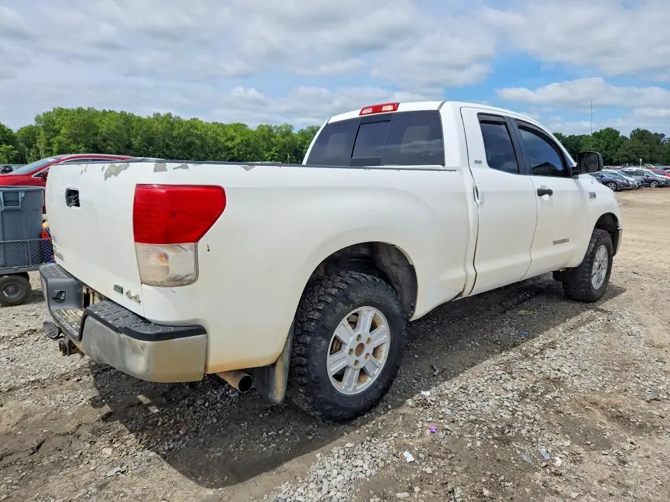 2011 TOYOTA TUNDRA GRADE  