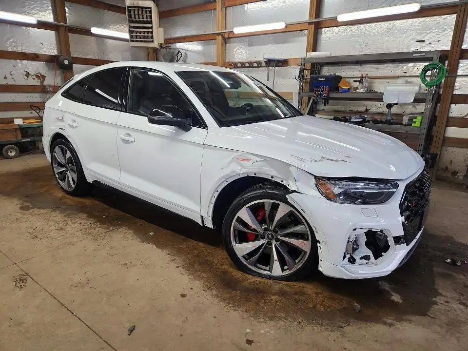 2024 AUDI SQ5 SPORTBACK PRESTIGE  