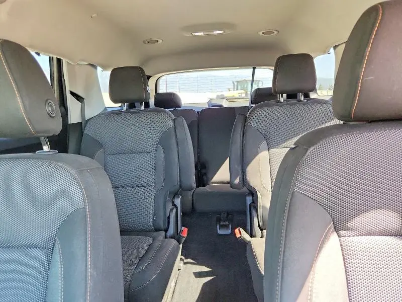 2018 CHEVROLET TRAVERSE LT  