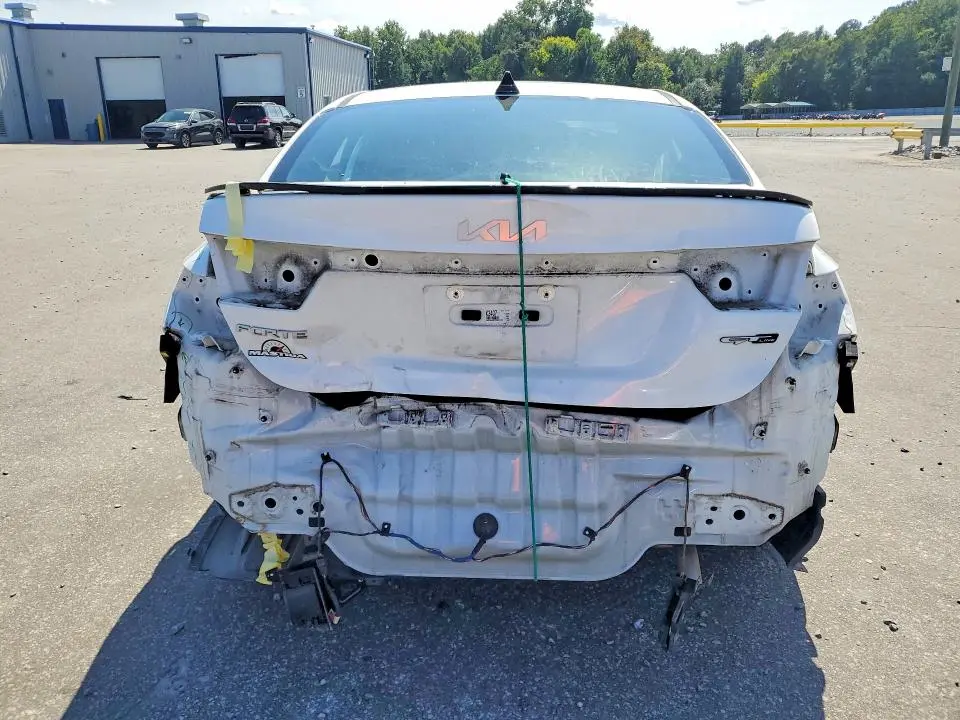 2023 KIA FORTE GT LINE  