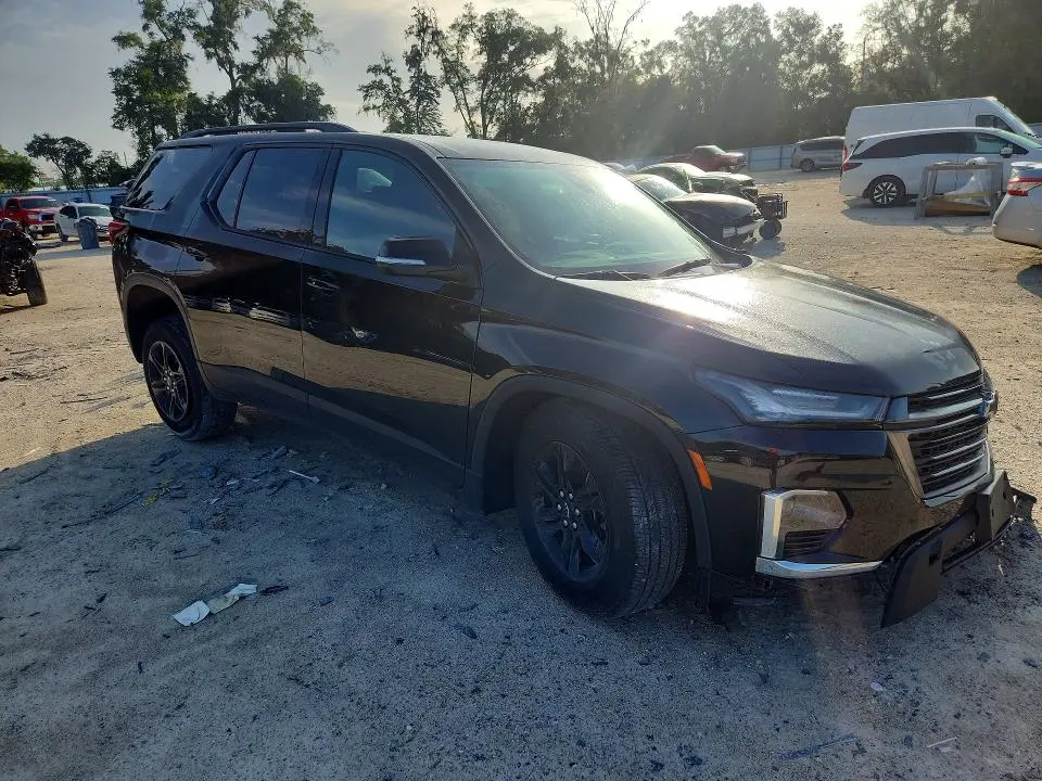 2023 CHEVROLET TRAVERSE LT  