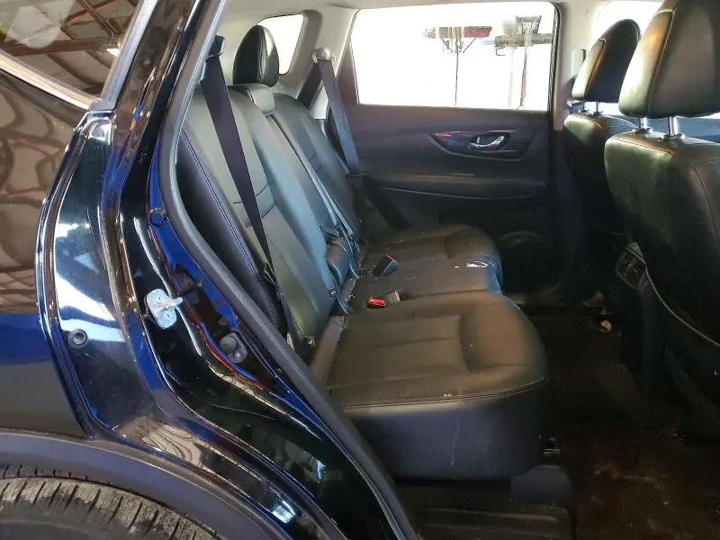 2017 NISSAN ROGUE SL  