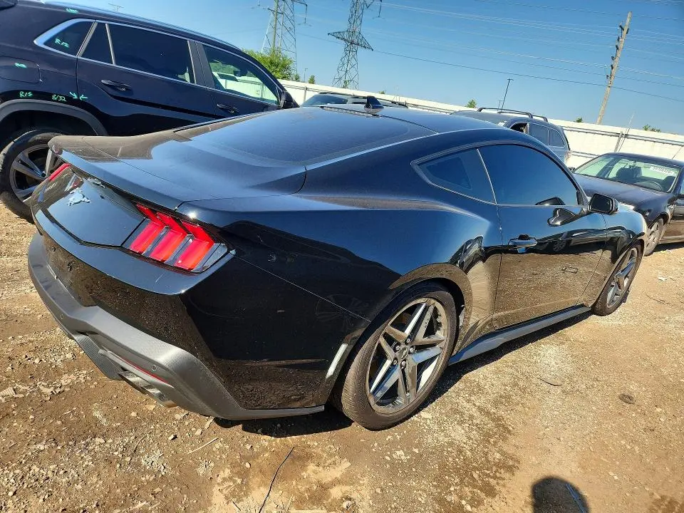 2025 FORD MUSTANG   