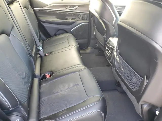 2024 JEEP GRAND CHEROKEE OVERLAND  