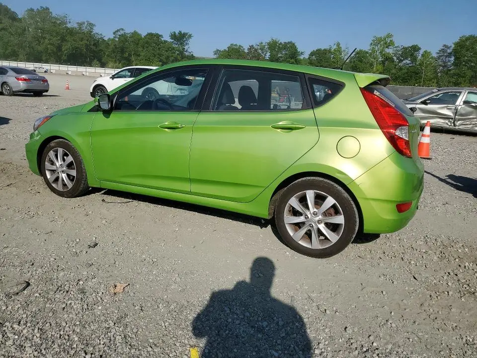 2013 HYUNDAI ACCENT SE  