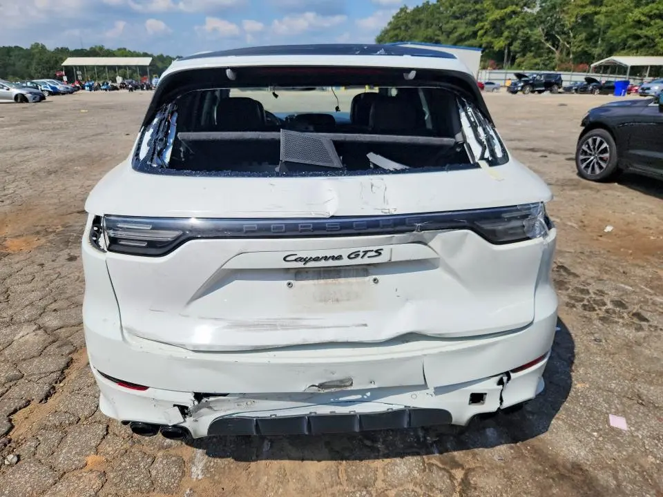 2022 PORSCHE CAYENNE GTS  