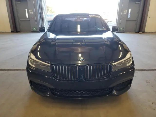 2019 BMW 740 XI  