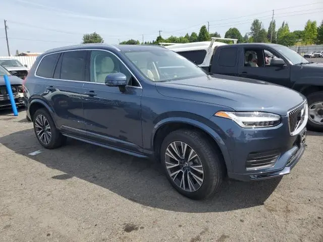 2022 VOLVO XC90 T6 MOMENTUM  