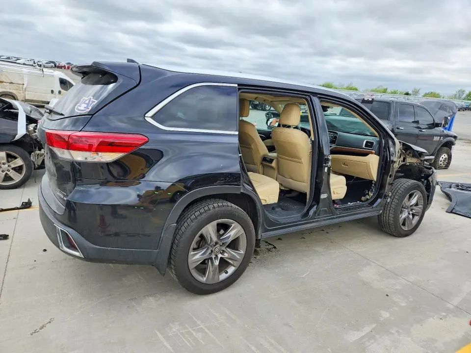 2017 TOYOTA HIGHLANDER LIMITED PLATINUM  
