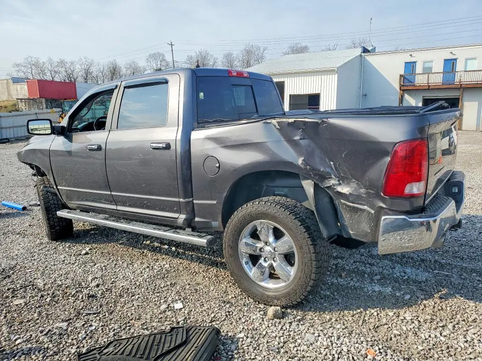 2018 RAM 1500 SLT  
