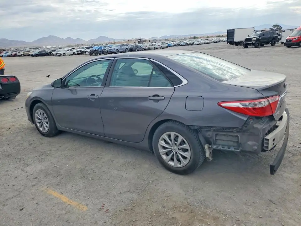 2015 TOYOTA CAMRY LE  