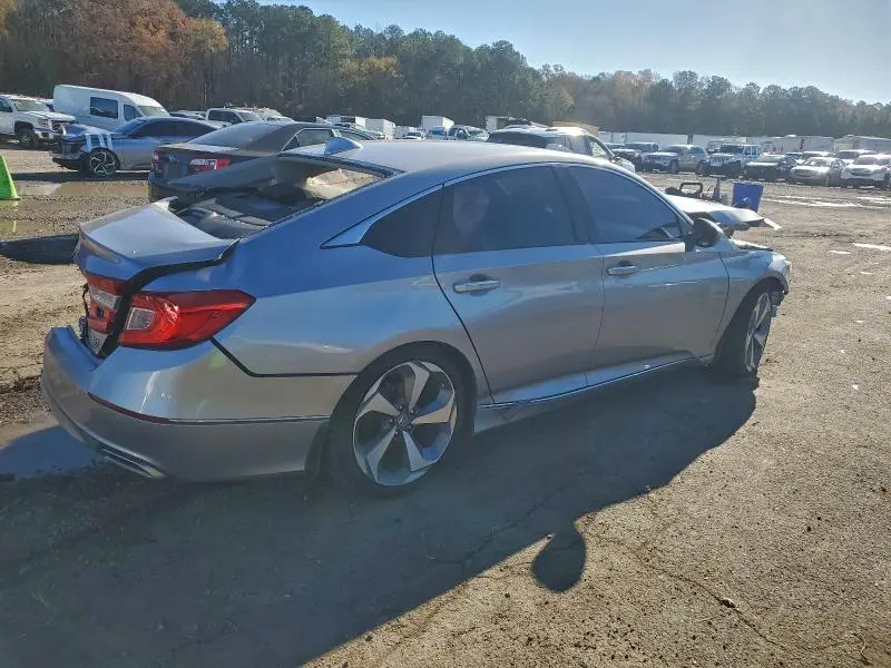 2019 HONDA ACCORD TOURING  