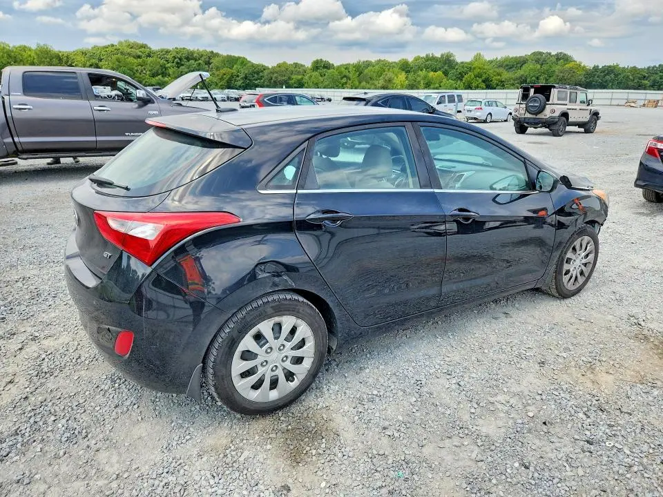 2017 HYUNDAI ELANTRA GT BASE  