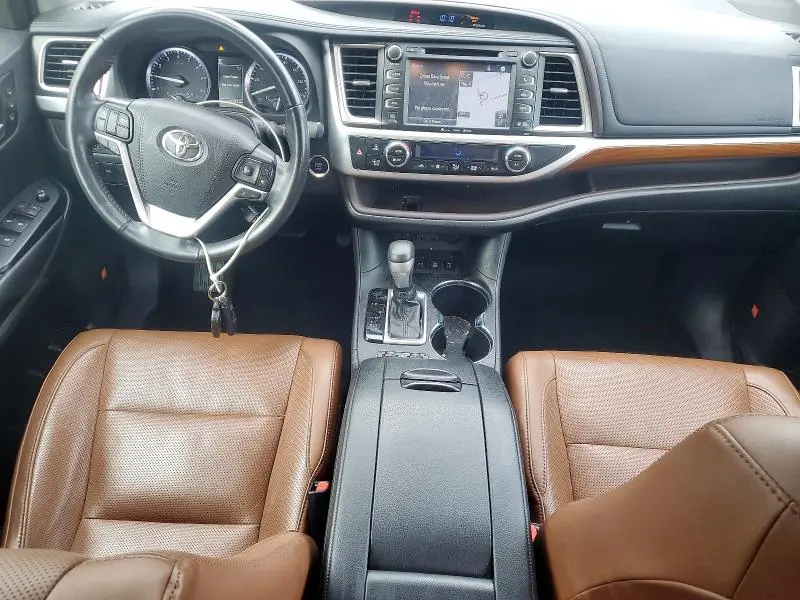 2019 TOYOTA HIGHLANDER LIMITED PLATINUM  