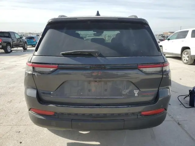 2022 JEEP GRAND CHEROKEE LAREDO