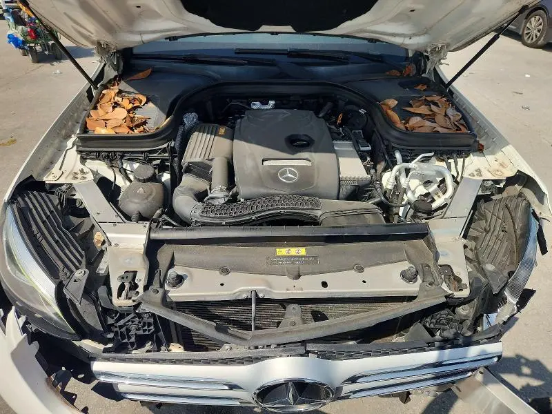 2019 MERCEDES-BENZ GLC 300  