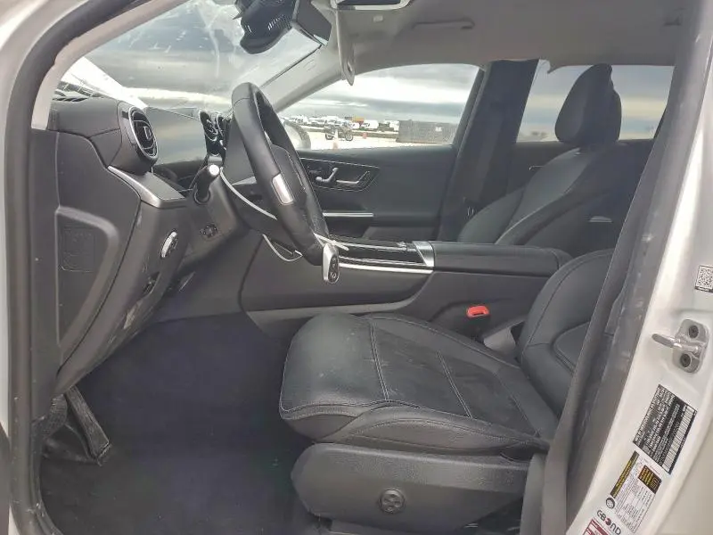 2024 MERCEDES-BENZ GLC 300  