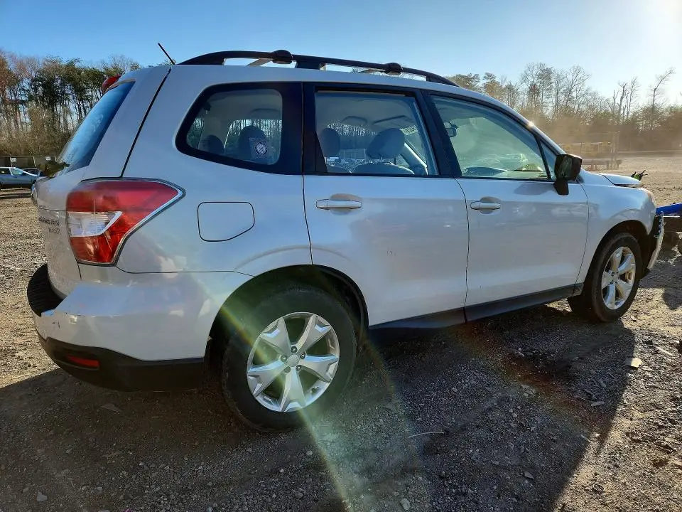 2015 SUBARU FORESTER   