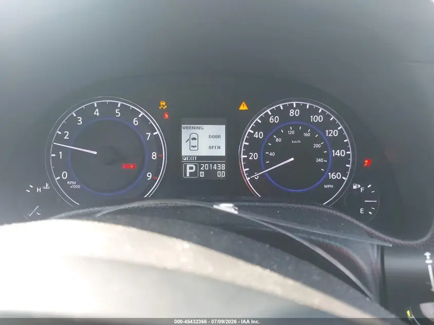 2013 INFINITI G37 JOURNEY