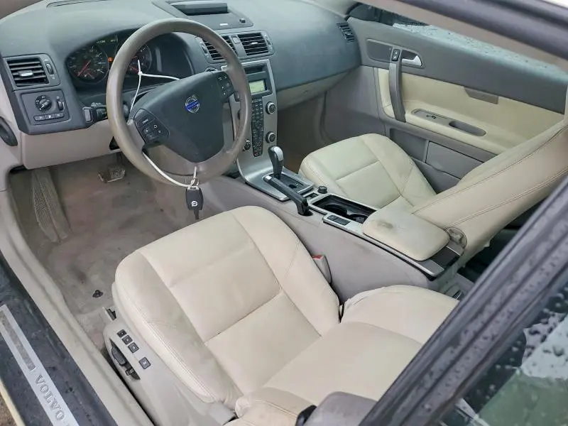 2010 VOLVO C70 T5  