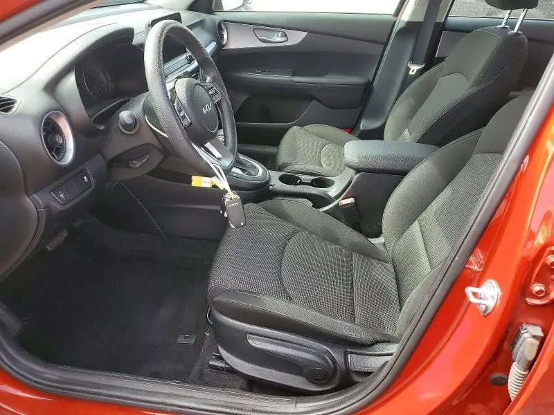 2022 KIA FORTE LXS  