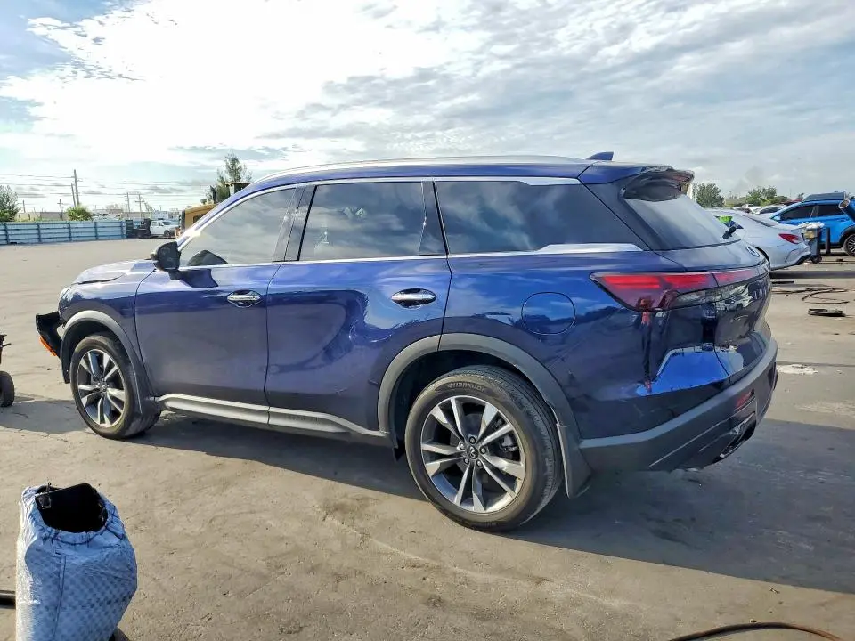 2025 INFINITI QX60 LUXE  