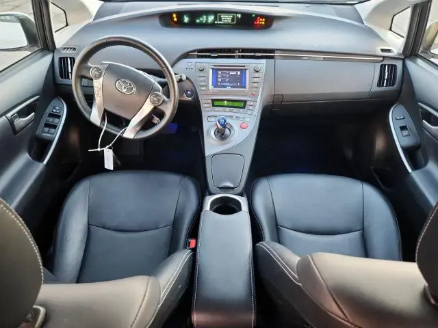 2015 TOYOTA PRIUS   