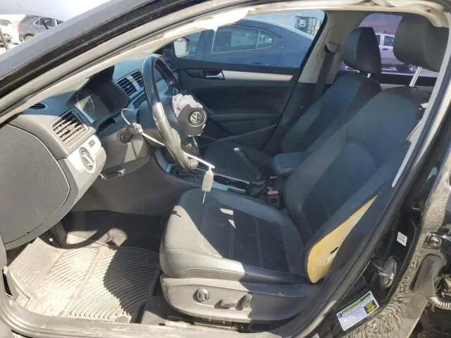 2013 VOLKSWAGEN PASSAT SE  