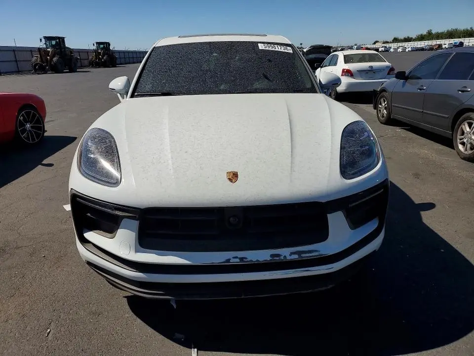2026 PORSCHE MACAN BASE/T  