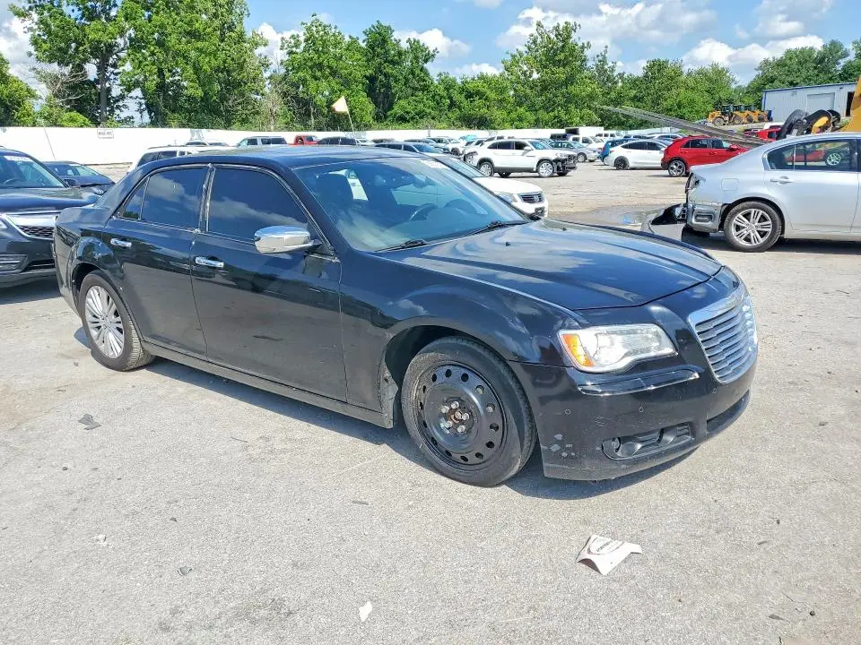 2014 CHRYSLER 300C   