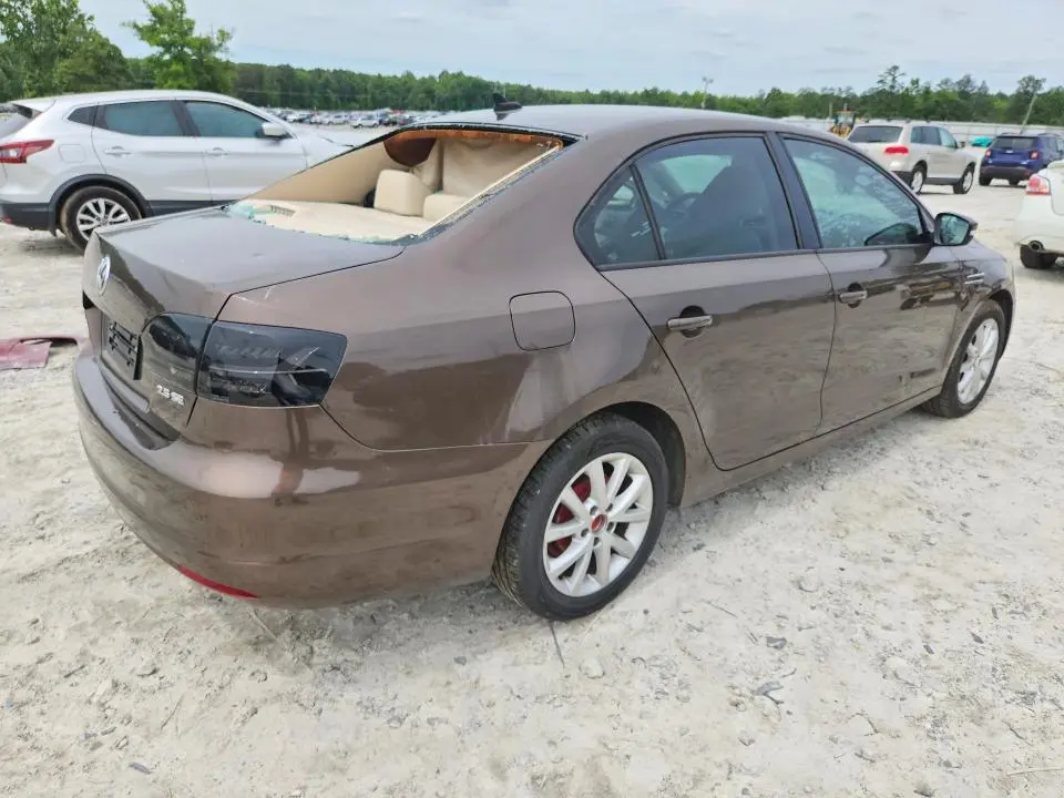 2012 VOLKSWAGEN JETTA SE  