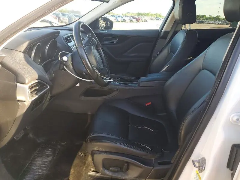 2018 JAGUAR F-PACE PREMIUM  
