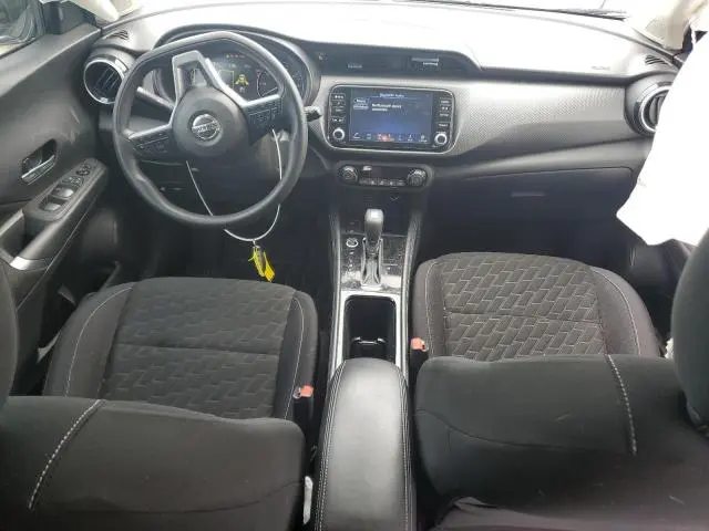 2021 NISSAN KICKS SV  