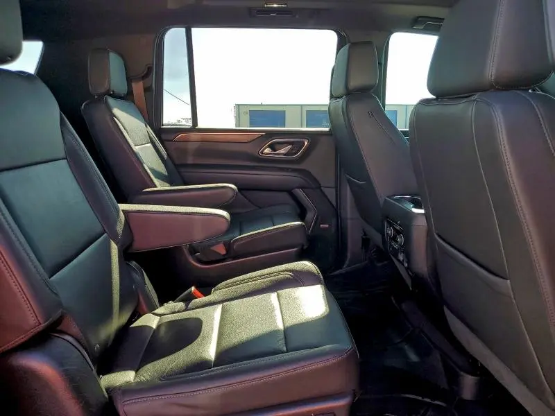 2022 CHEVROLET SUBURBAN C1500 LT  
