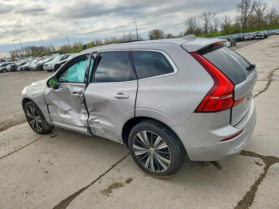 2022 VOLVO XC60 B5 INSCRIPTION  