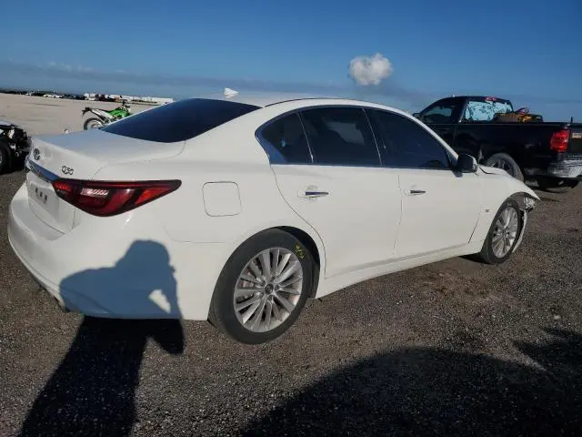 2018 INFINITI Q50 LUXE  