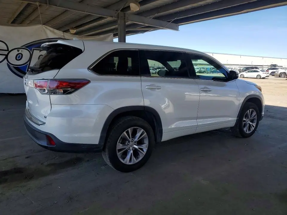 2015 TOYOTA HIGHLANDER LE PLUS  