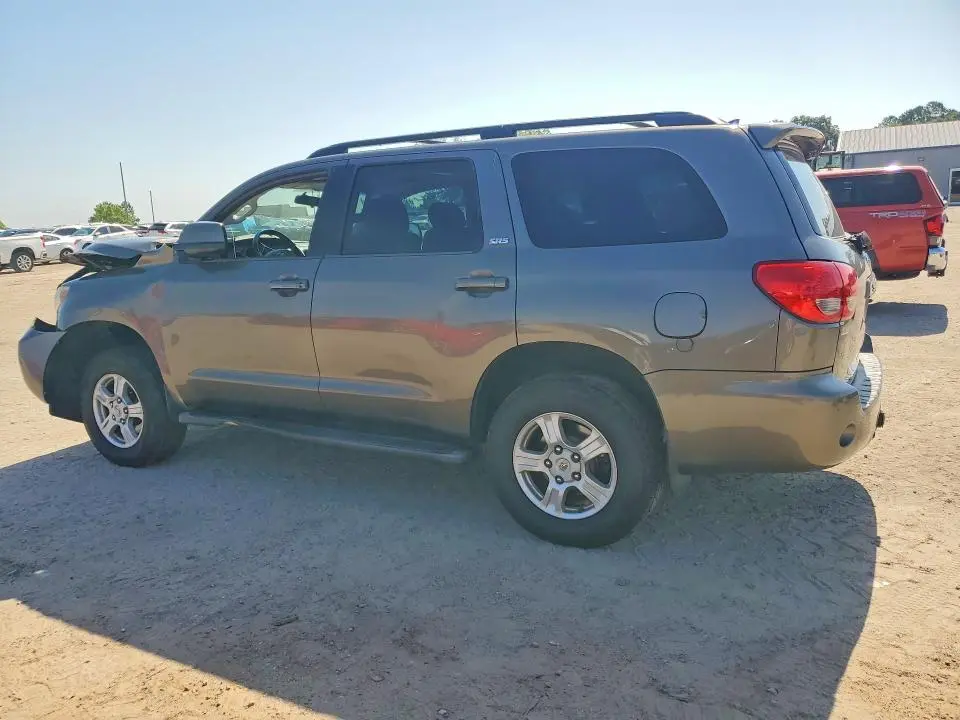 2013 TOYOTA SEQUOIA SR5  