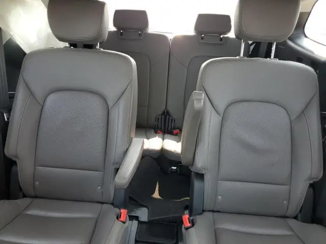 2017 HYUNDAI SANTA FE SE ULTIMATE  
