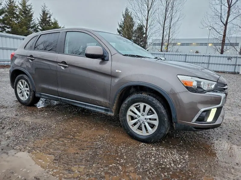 2019 MITSUBISHI RVR SE  