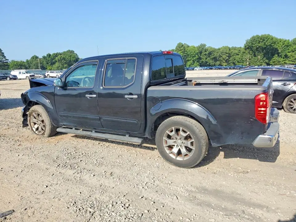 2019 NISSAN FRONTIER SL  