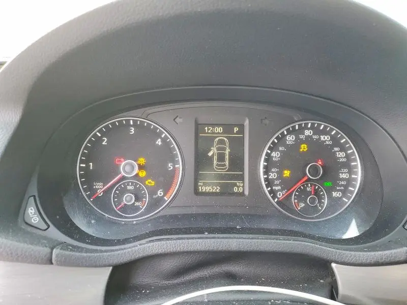 2015 VOLKSWAGEN PASSAT SE  