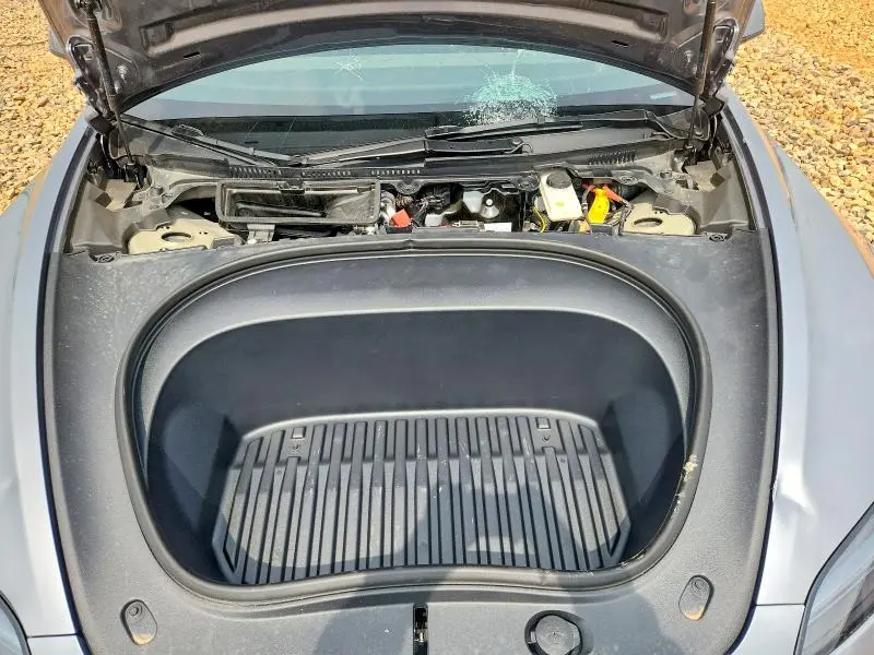 2026 TESLA MODEL 3   