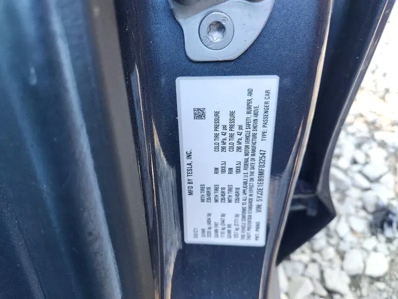 2021 TESLA MODEL 3   
