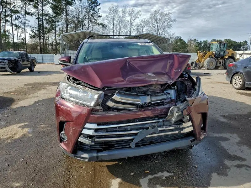 2019 TOYOTA HIGHLANDER LIMITED  