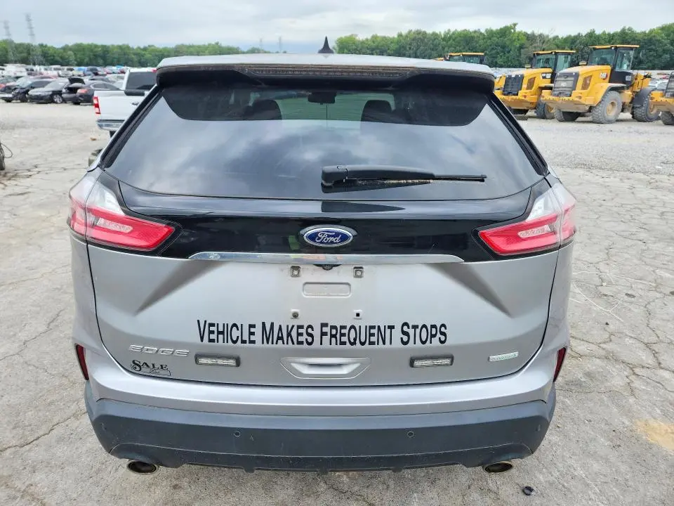 2020 FORD EDGE SE  