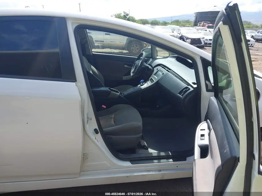 2012 TOYOTA PRIUS PLUG-IN  