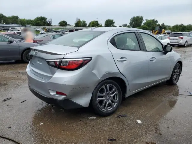2019 TOYOTA YARIS L  